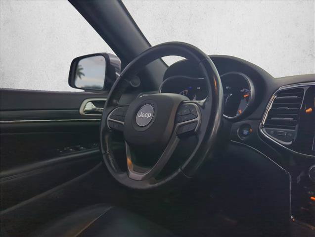 Used 2020 Jeep Grand Cherokee Limited AWD/4WD image 29