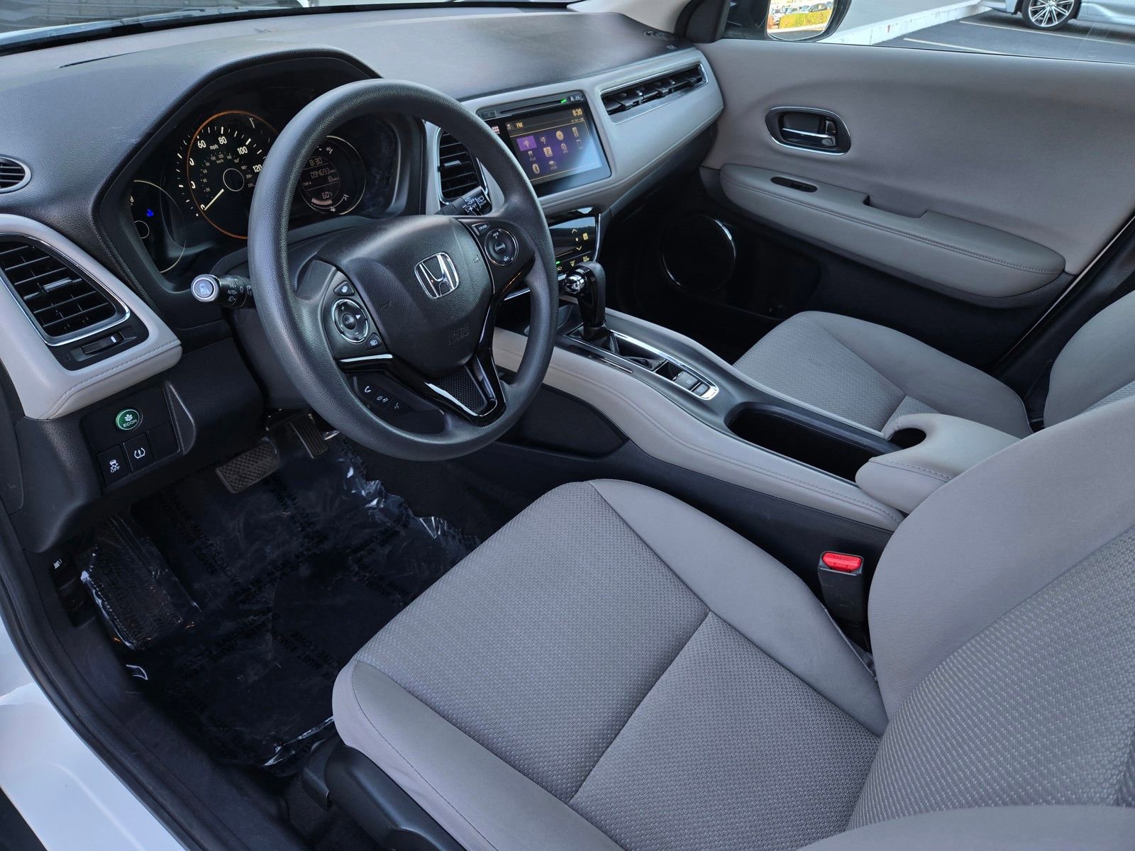 Used 2017 Honda HR-V EX image 8