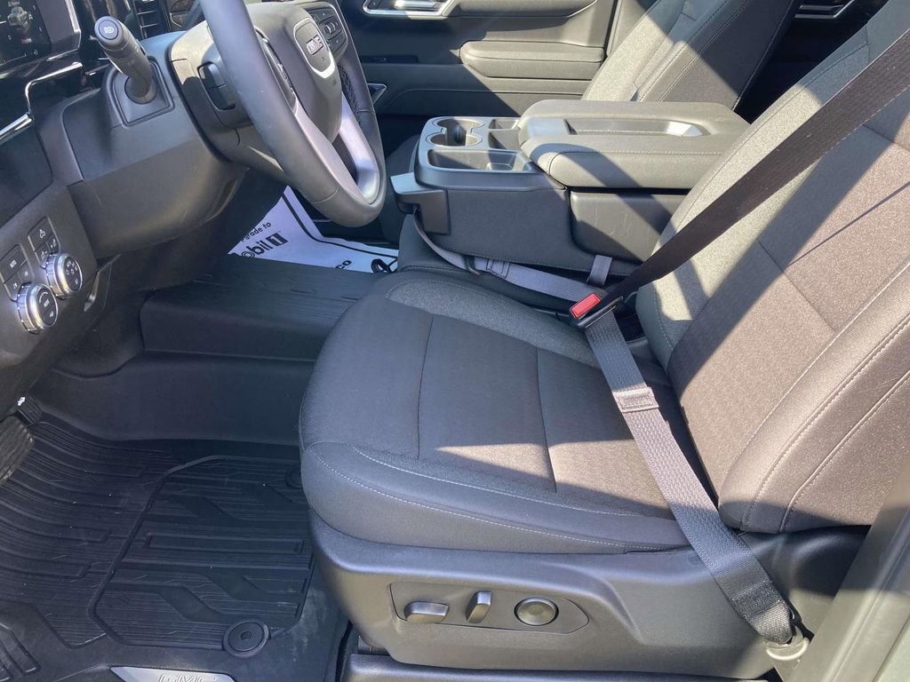New 2026 GMC Sierra 1500 Elevation image 16