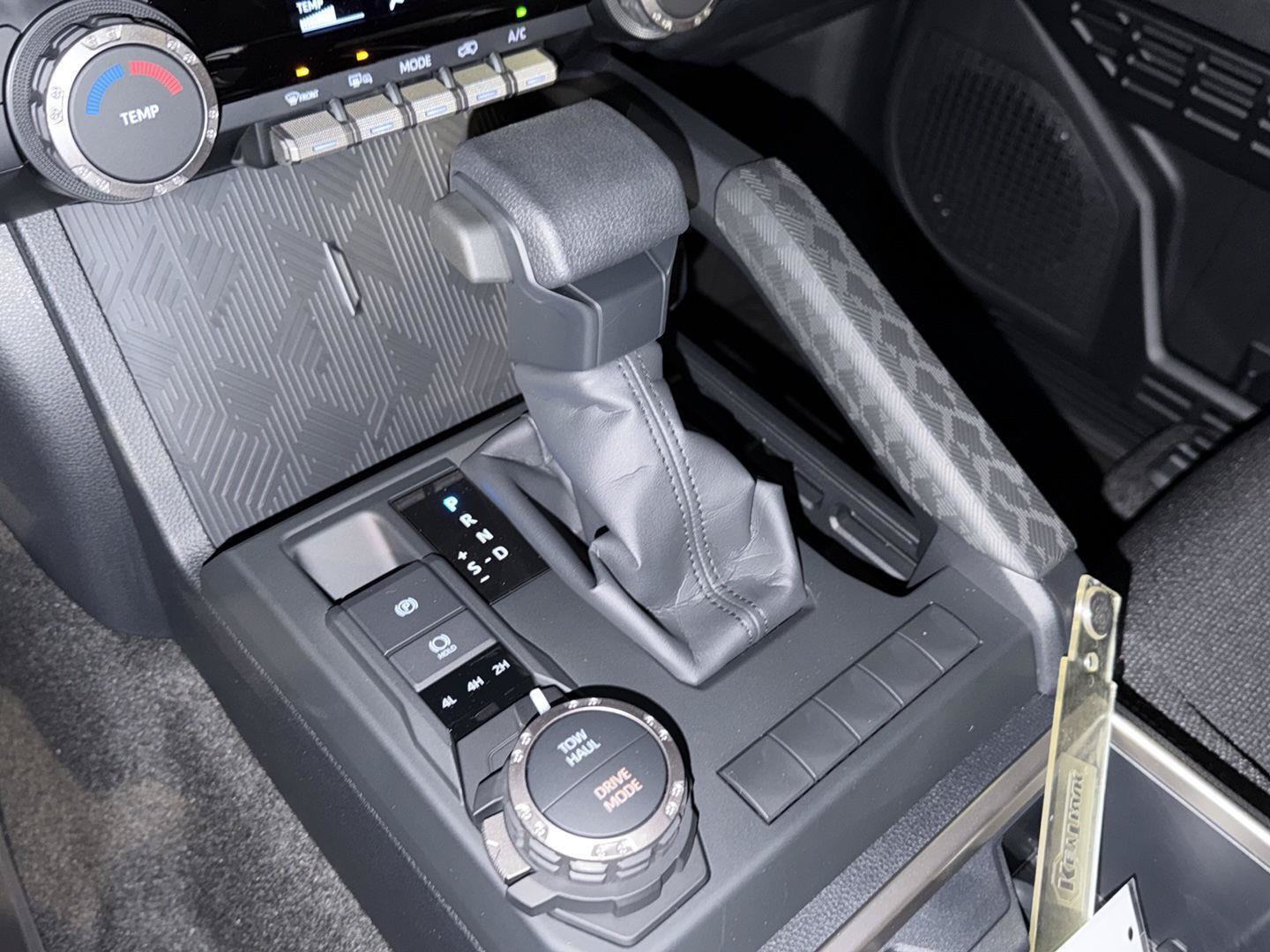 New 2026 Toyota 4Runner SR5 AWD/4WD image 28