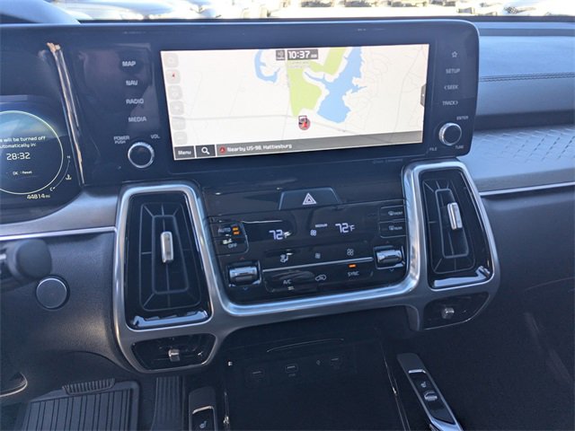 Used 2023 Kia Sorento SX image 17