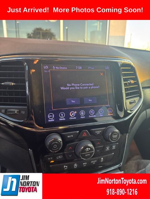 Used 2019 Jeep Grand Cherokee Altitude RWD image 13