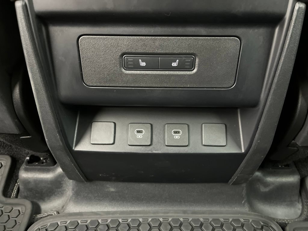 Used 2023 Land Rover Defender 110 X-Dynamic SE AWD/4WD image 26
