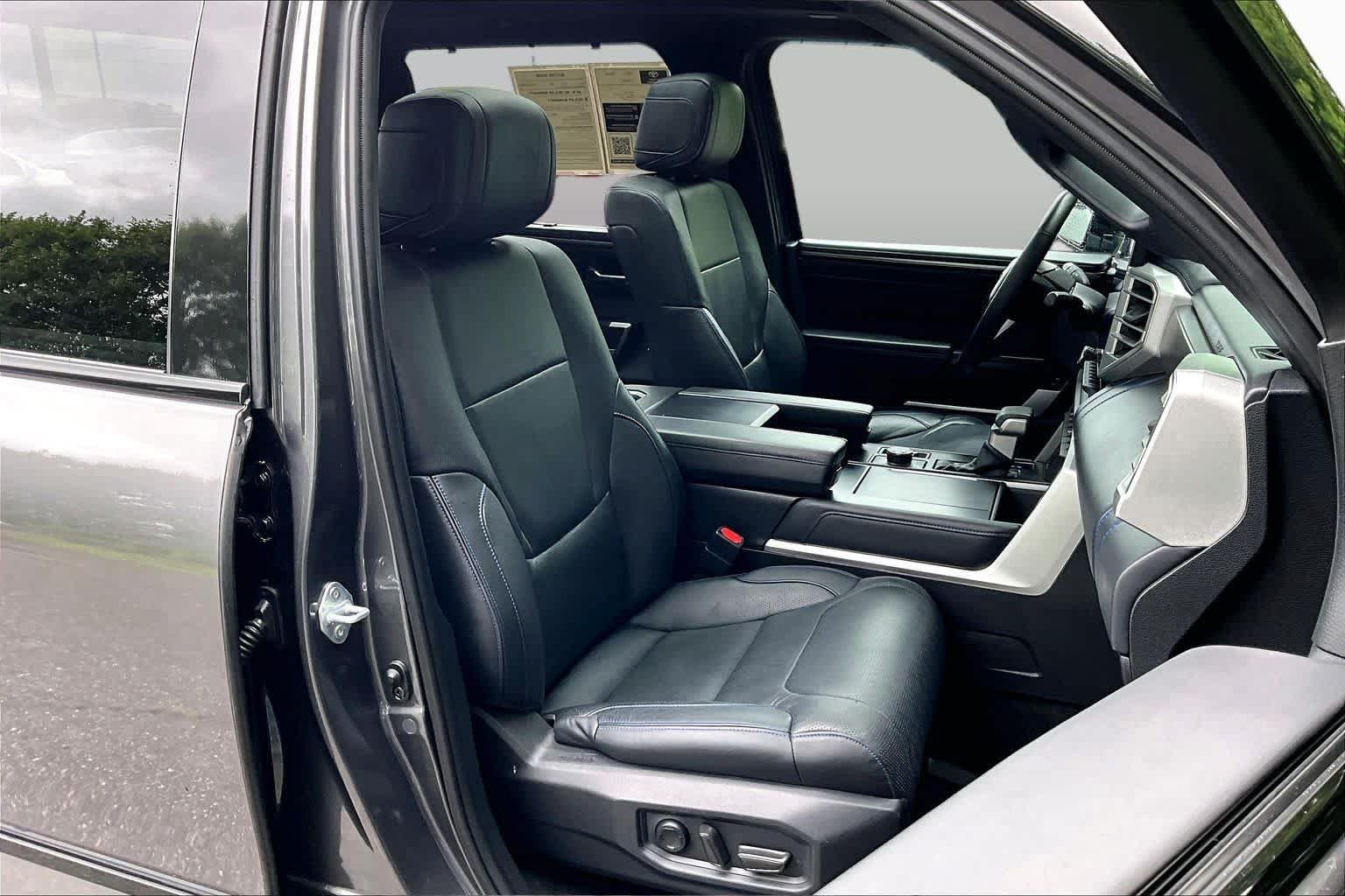 Used 2022 Toyota Tundra Platinum AWD/4WD image 8