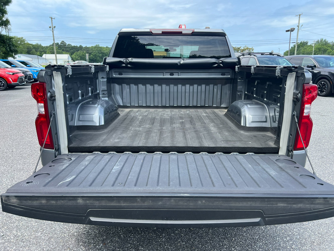 Used 2021 Chevrolet Silverado 1500 RST w/ Max Trailering Package image 6