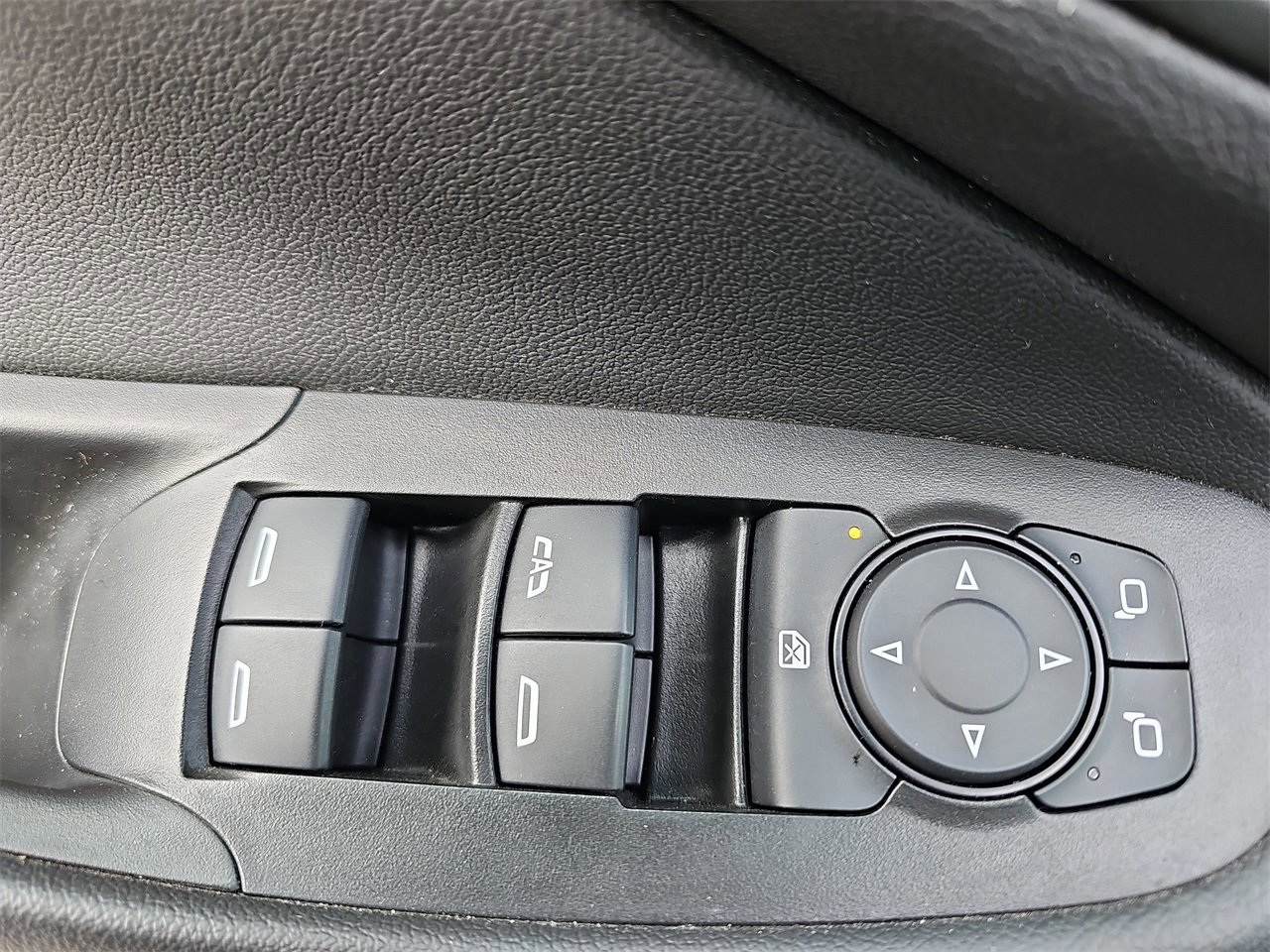 Certified 2023 Buick Encore GX Preferred w/ Cold Weather Comfort Package image 26