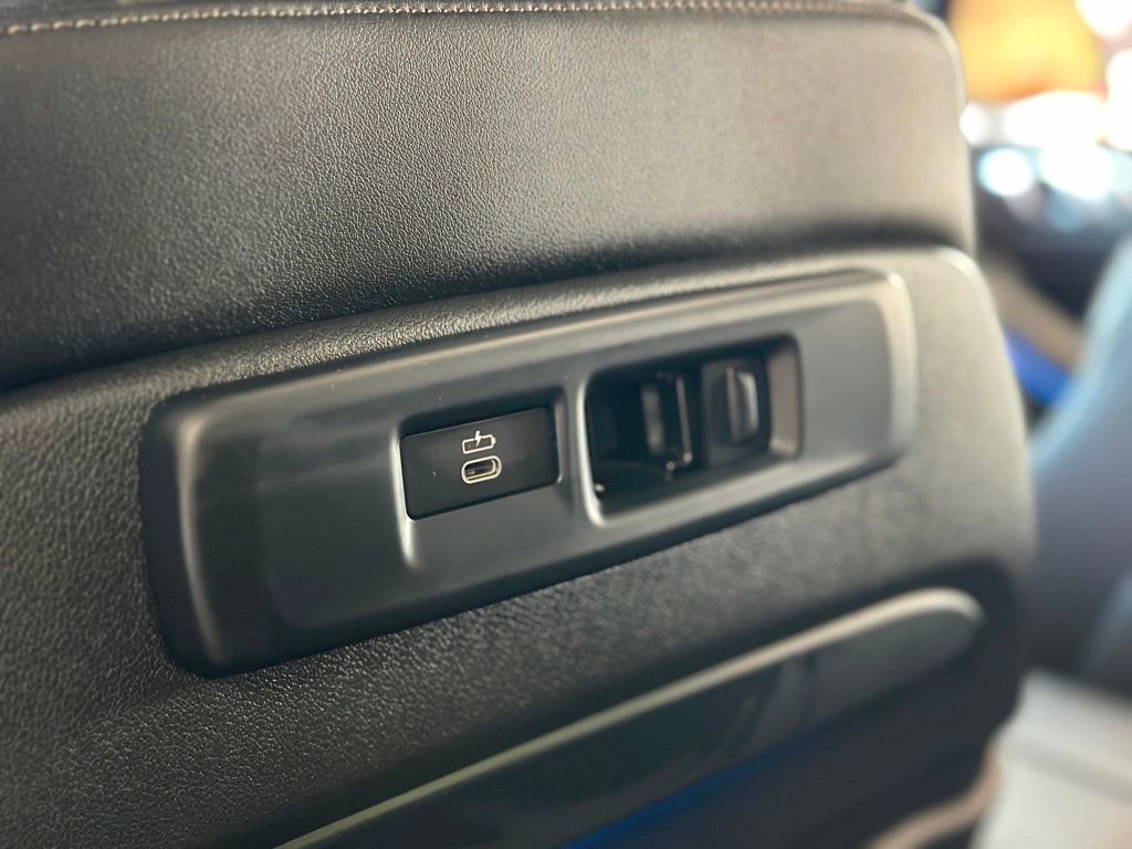 Used 2023 BMW X5 xDrive45e w/ Executive Package image 38