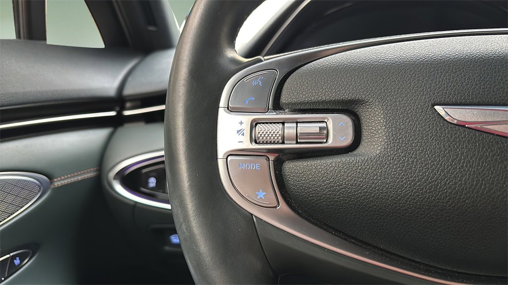 Used 2022 Genesis GV70 2.5T w/ Advanced Package image 27