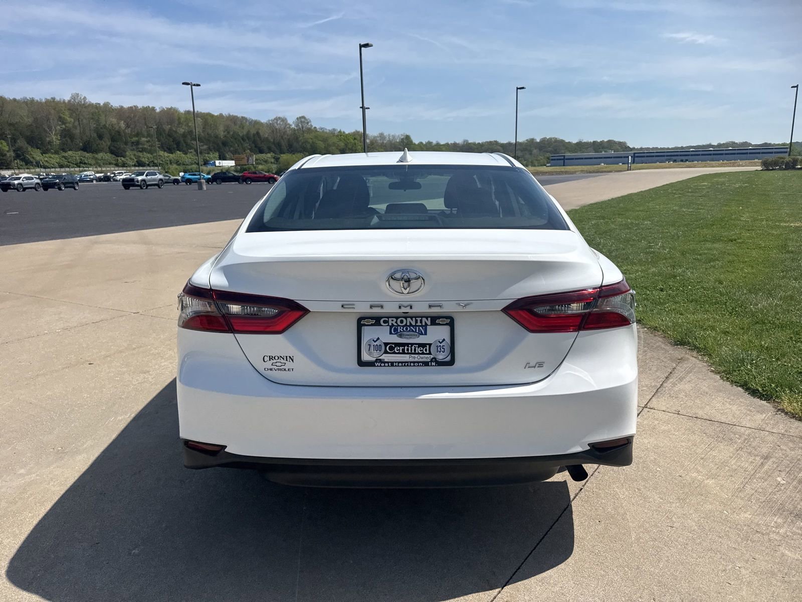Used 2024 Toyota Camry LE FWD image 5