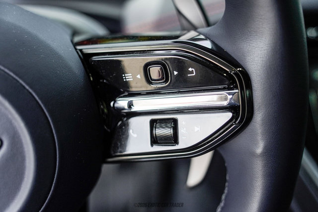 Used 2024 Aston Martin DB12 Coupe RWD image 29