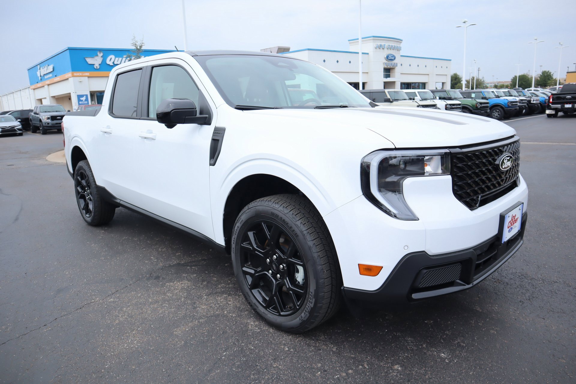 New 2025 Ford Maverick Lariat w/ Black Appearance Package