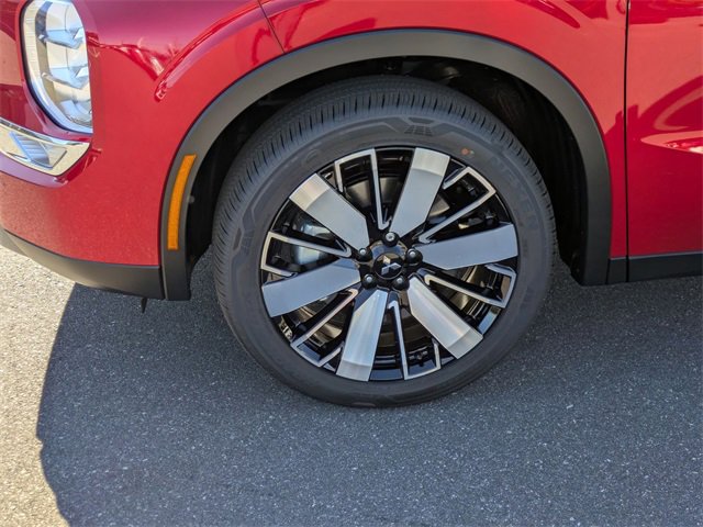 New 2025 Mitsubishi Outlander SE image 10
