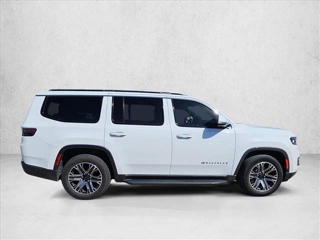 Used 2022 Jeep Wagoneer Series III AWD/4WD image 4