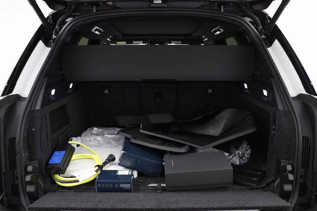 New 2025 Land Rover Range Rover SE image 20