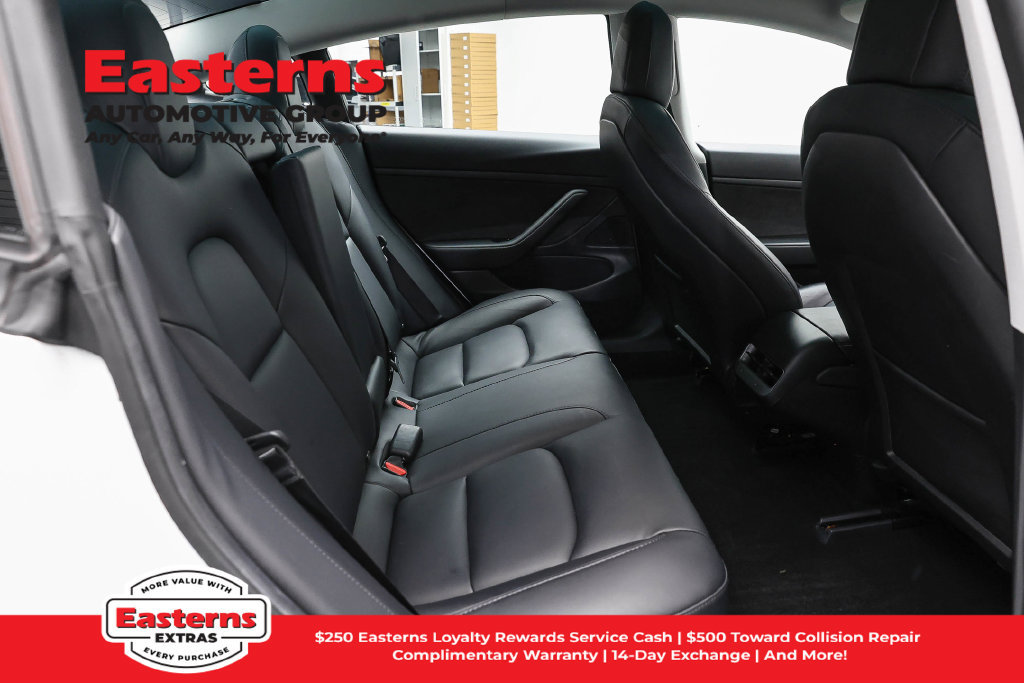 Used 2020 Tesla Model 3 Standard Range RWD image 18