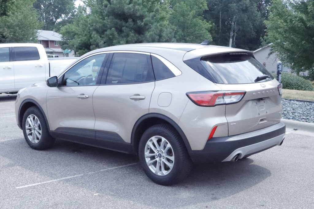 Used 2020 Ford Escape SE AWD/4WD image 3