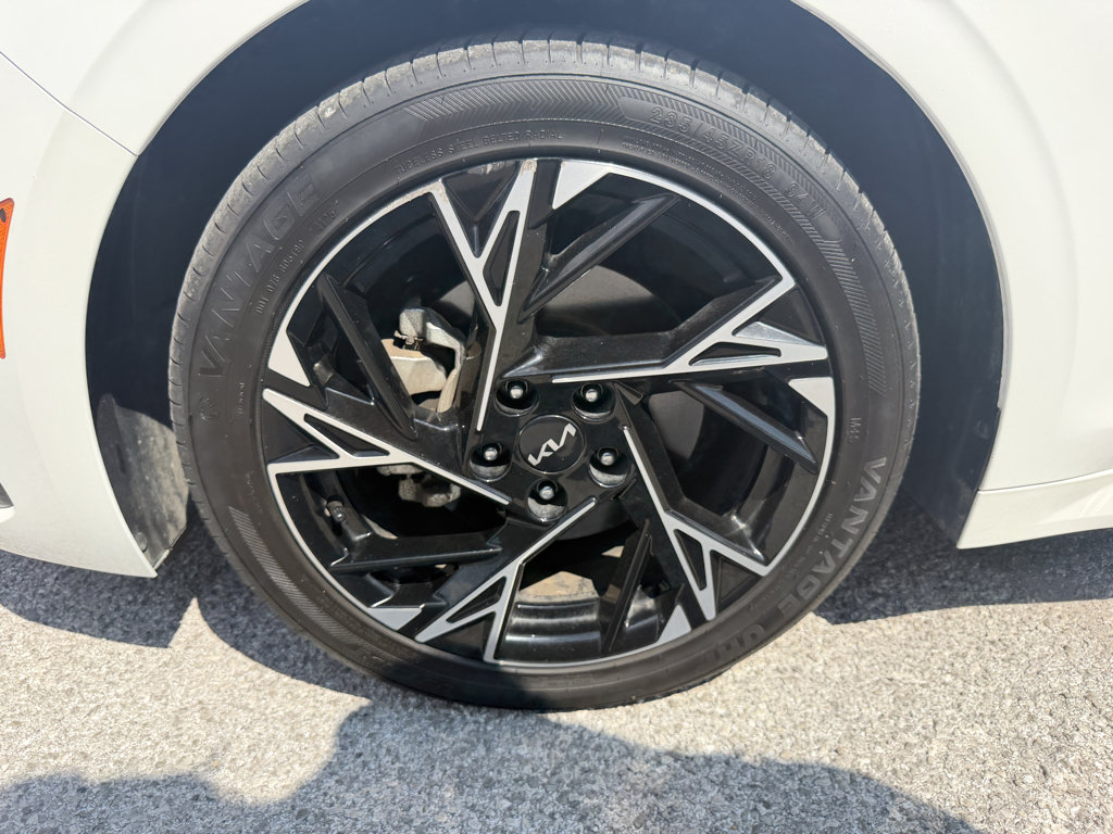 Used 2025 Kia K5 GT-Line w/ GT-Line Premium Package FWD image 32