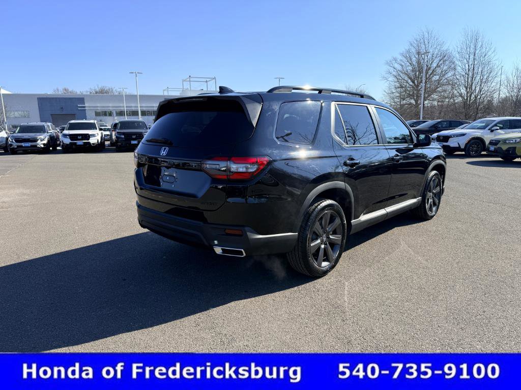 Certified 2025 Honda Pilot Sport image 6