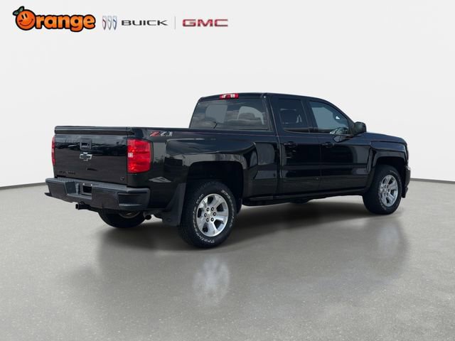 Used 2018 Chevrolet Silverado 1500 LT w/ All Star Edition AWD/4WD image 3