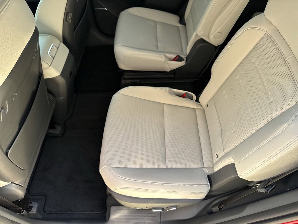 New 2026 Hyundai Santa Fe Limited image 16