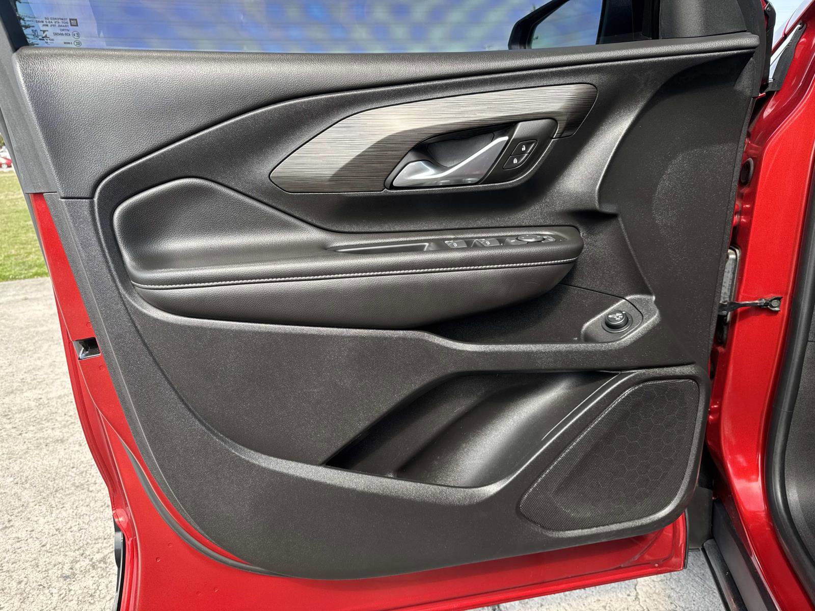 Used 2022 GMC Terrain SLE w/ Driver Convenience Package image 19