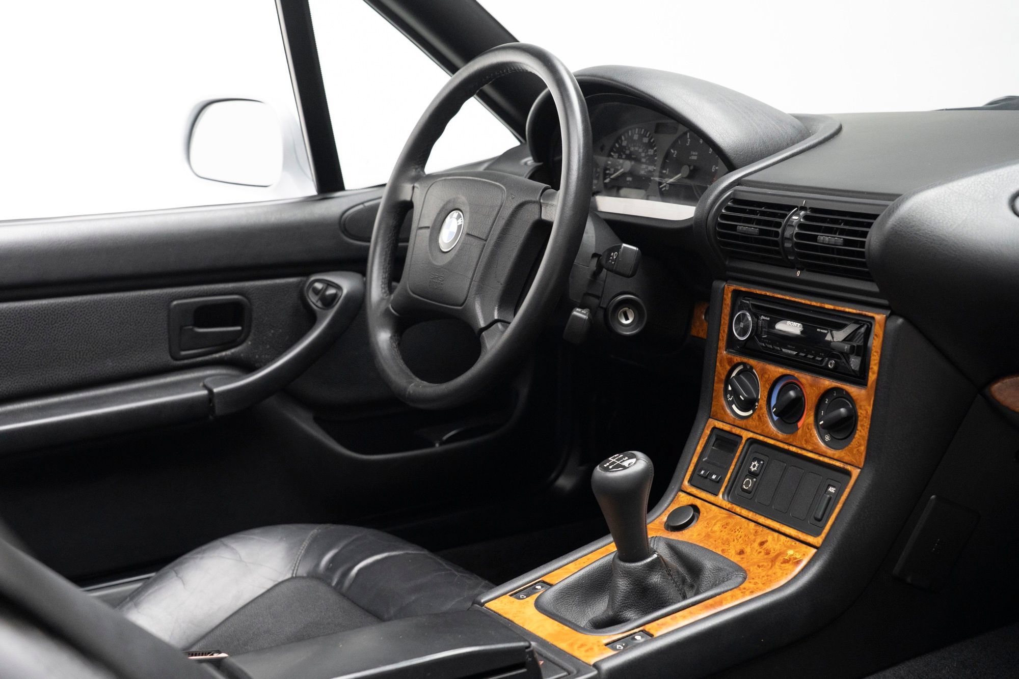 Used 1997 BMW Z3 1.9 RWD image 37
