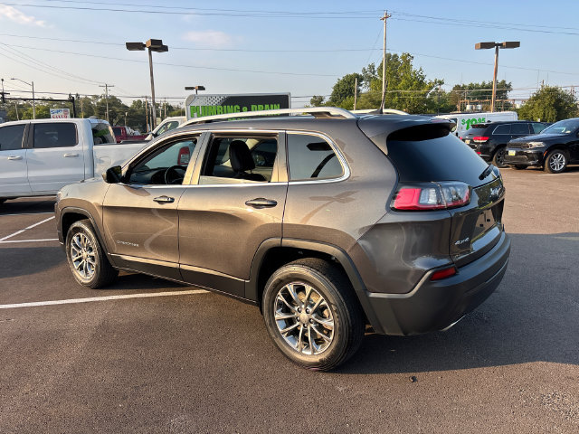 Used 2020 Jeep Cherokee Latitude Lux w/ Comfort/Convenience Group AWD/4WD image 4