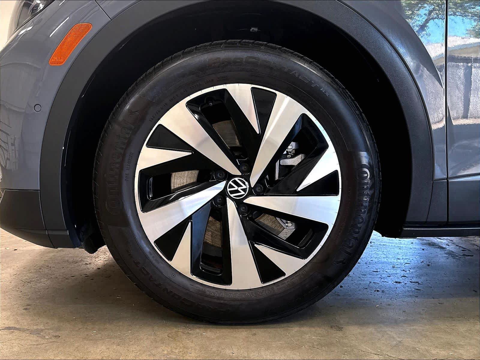 Used 2023 Volkswagen ID.4 Pro RWD image 35