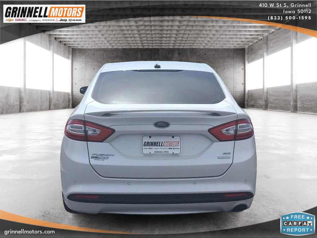 Used 2013 Ford Fusion SE FWD image 6