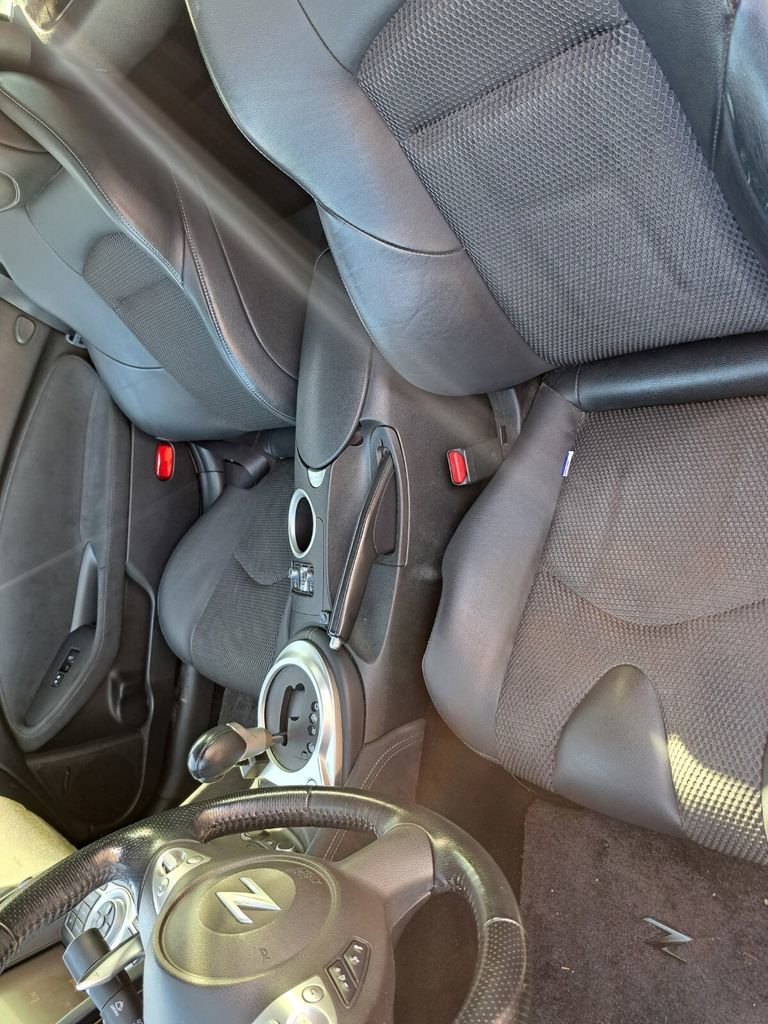 Used 2014 Nissan 370Z Touring w/ Sport Package image 23