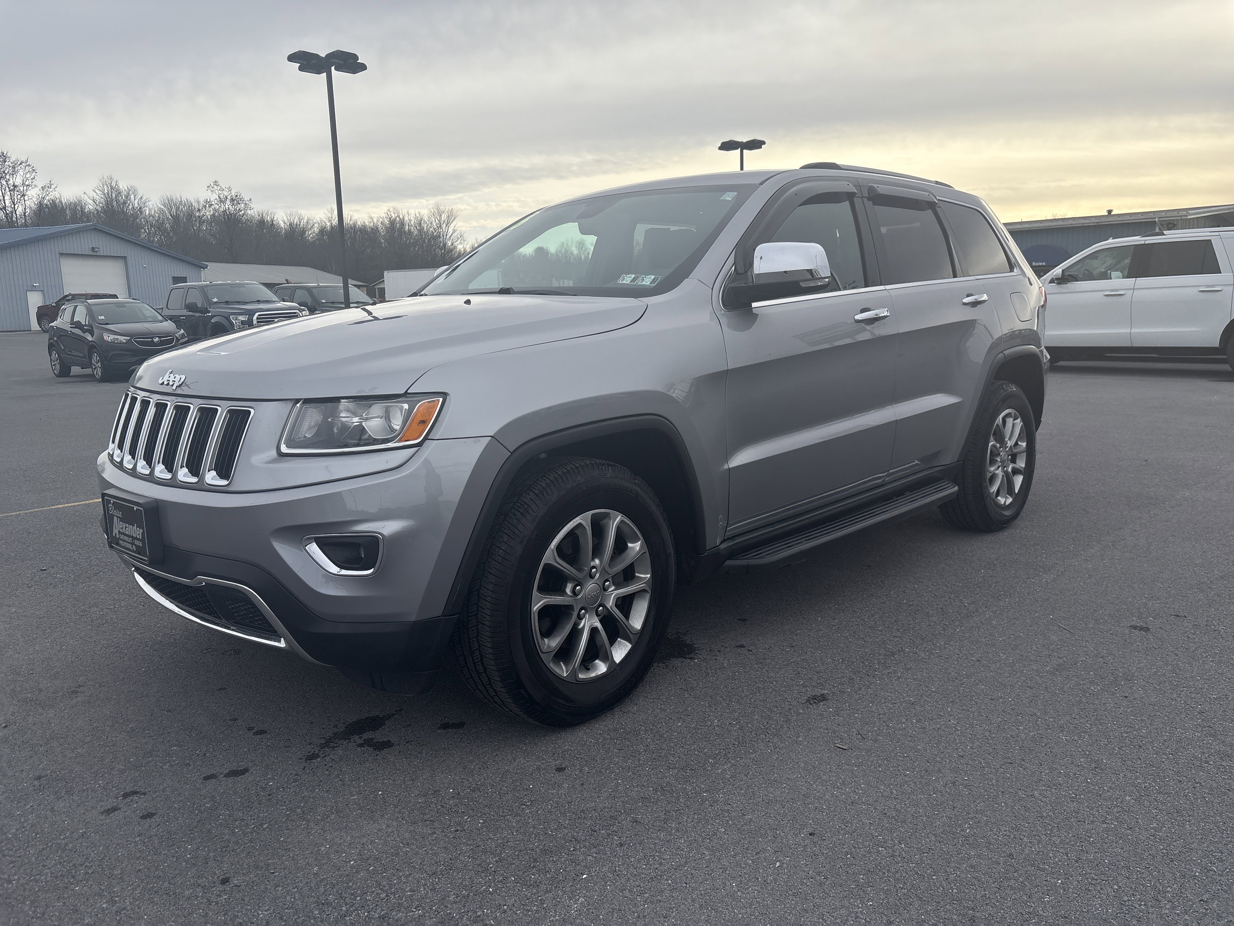 Used 2016 Jeep Grand Cherokee Limited image 8