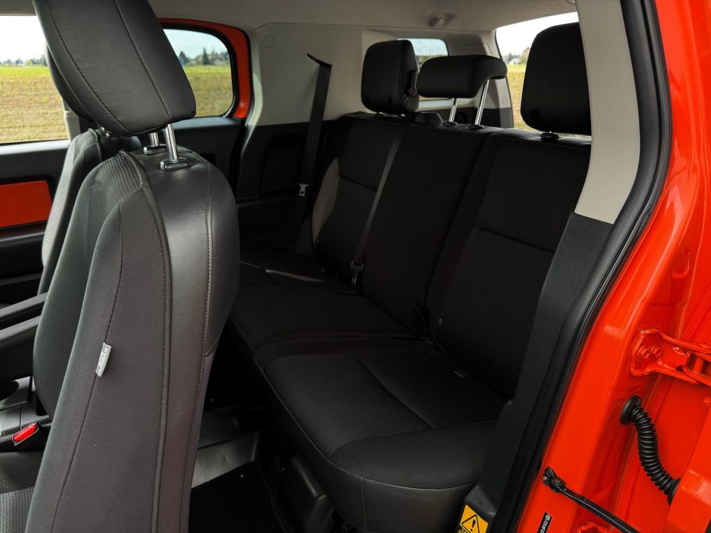 Used 2014 Toyota FJ Cruiser 4WD w/ Convenience Package image 24
