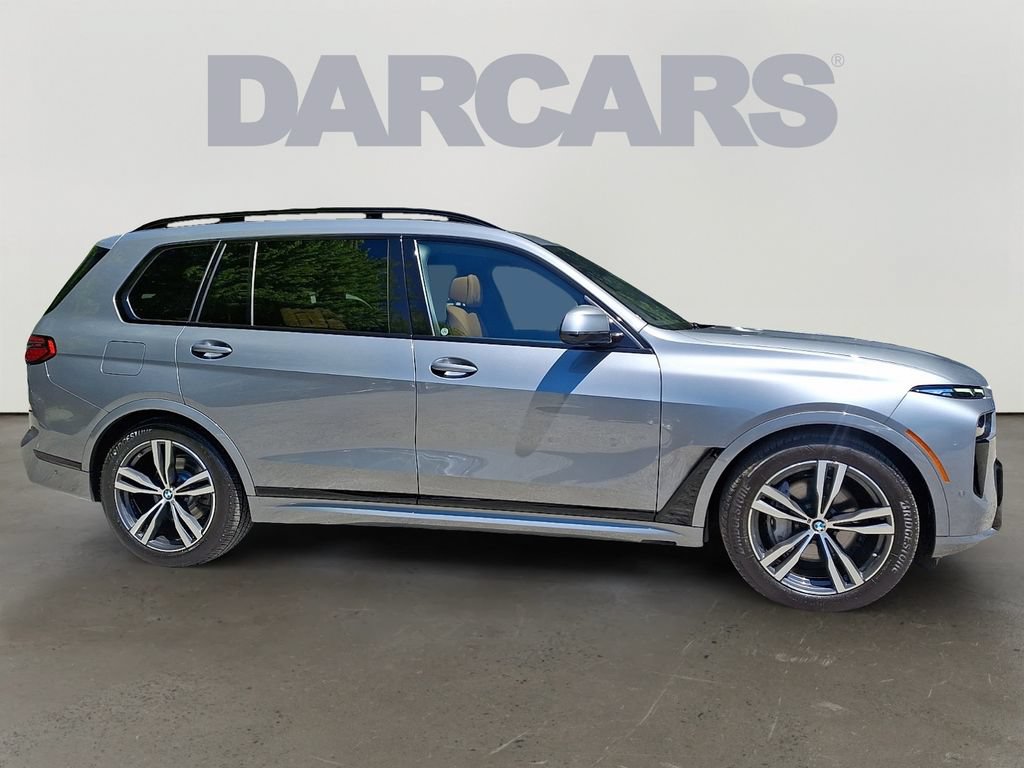 Certified 2024 BMW X7 xDrive40i w/ M Sport Package AWD/4WD image 7