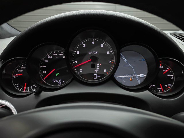 Used 2014 Porsche Cayenne GTS AWD/4WD image 25