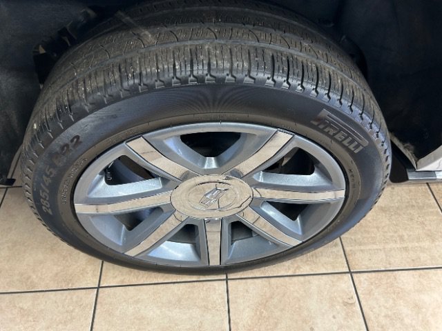 Used 2016 Cadillac Escalade ESV Premium AWD/4WD image 23