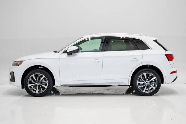 Used 2021 Audi Q5 2.0T Premium w/ Convenience Package AWD/4WD image 28