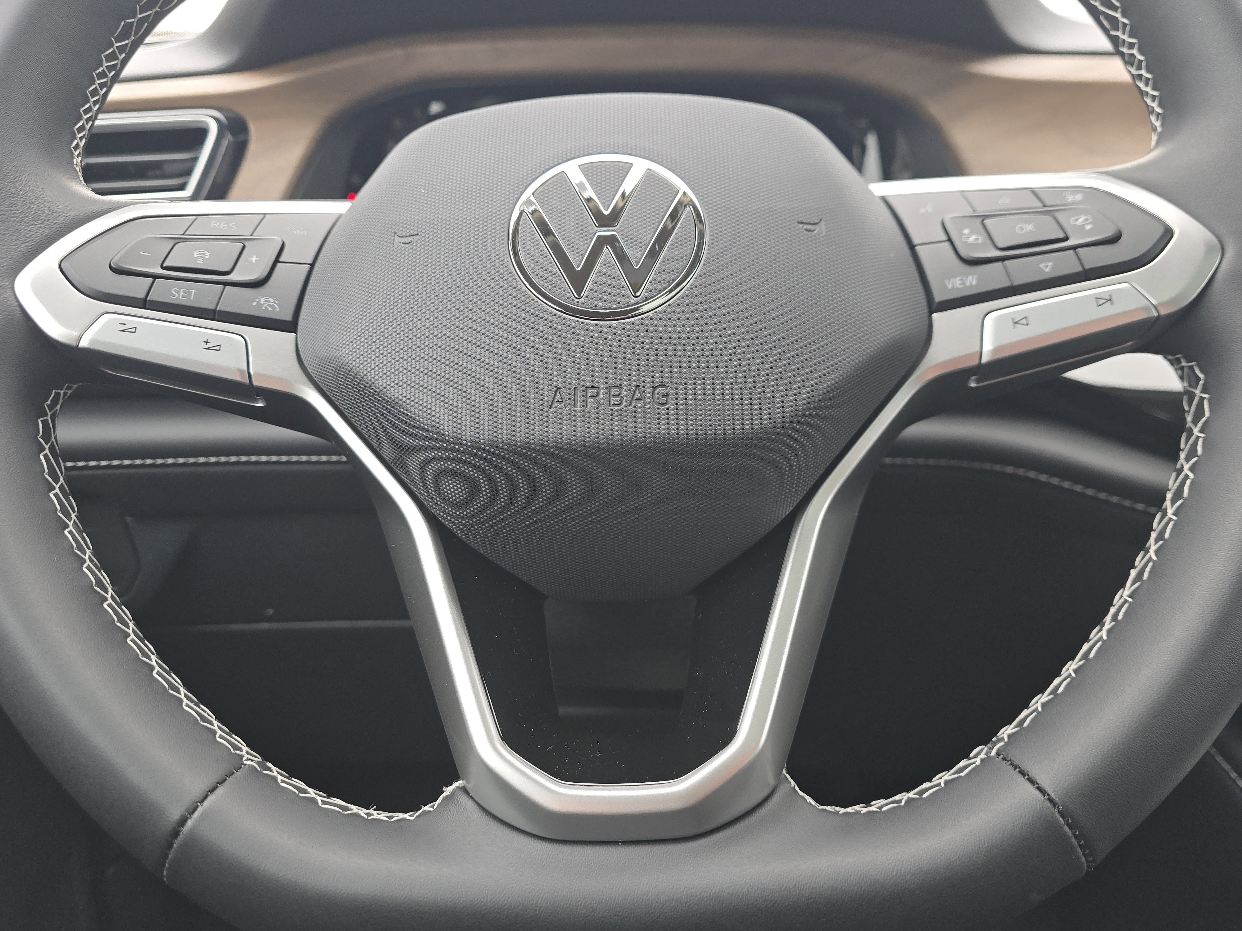 New 2026 Volkswagen Atlas SE image 22