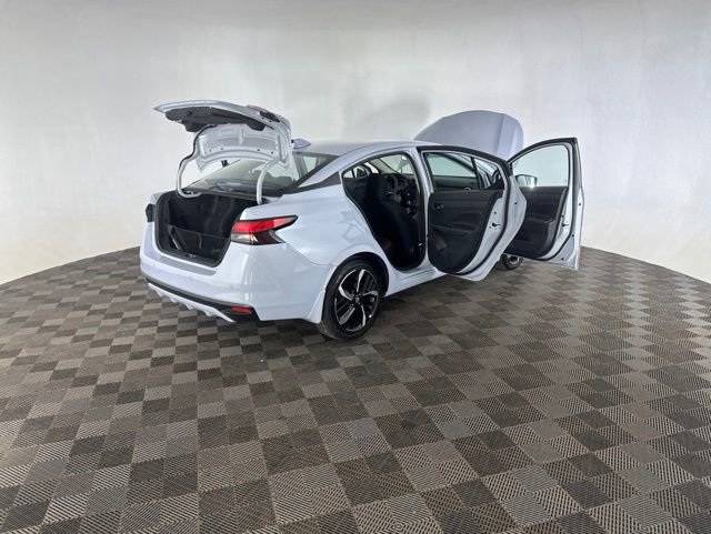 Certified 2025 Nissan Versa SR w/ Trunk Package FWD image 14