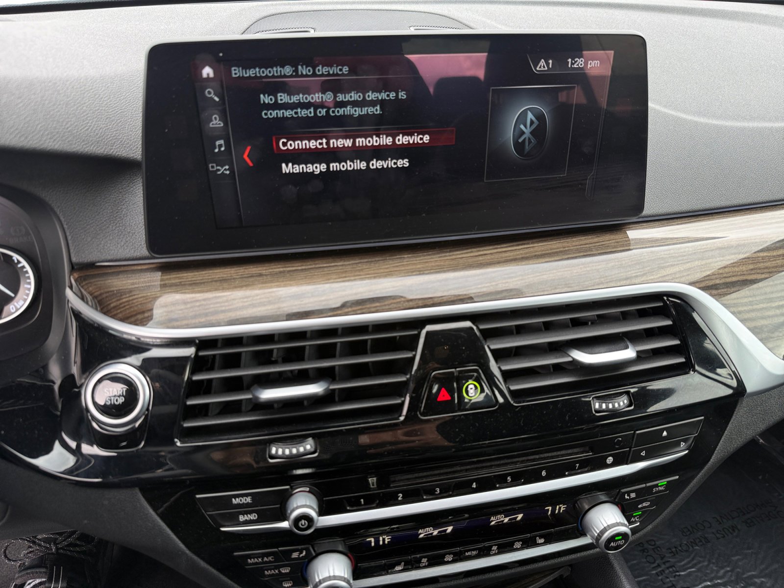 Used 2018 BMW 530e w/ Premium Package 2 image 12