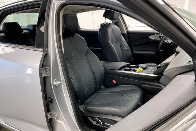 Used 2023 Acura TLX w/ Technology Package FWD image 7