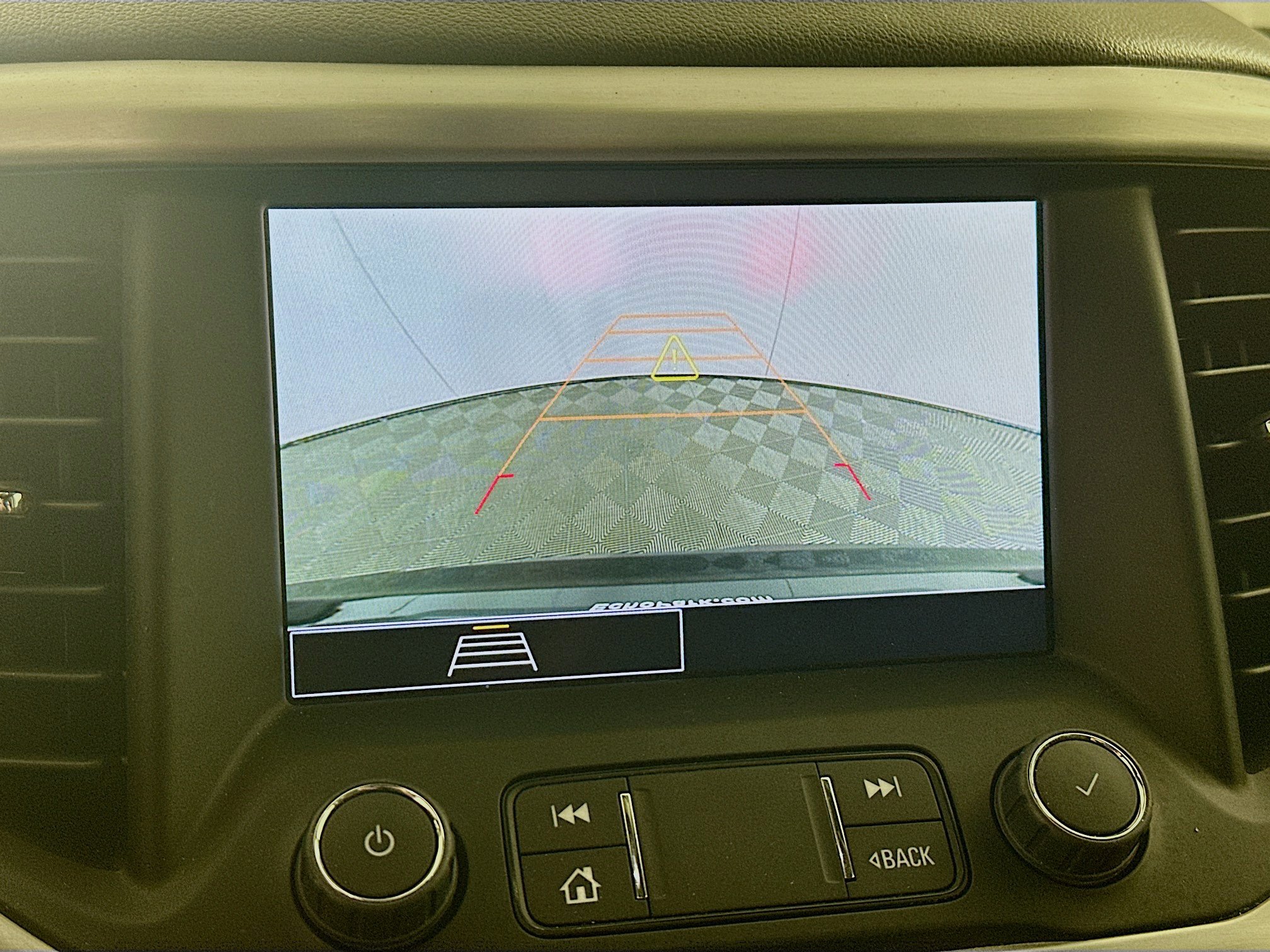 Used 2022 GMC Acadia SLE FWD image 22