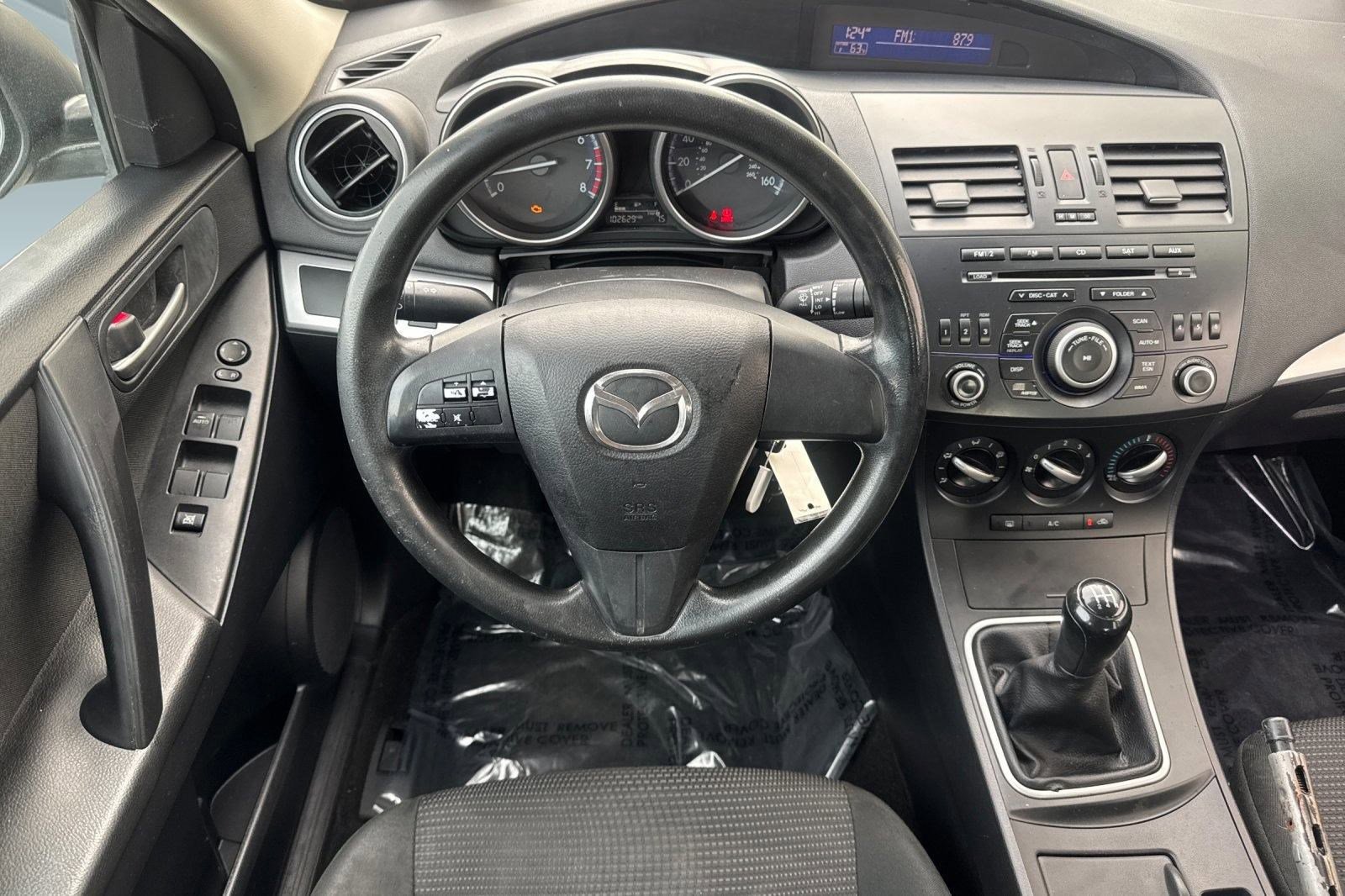 Used 2013 MAZDA MAZDA3 i SV image 26