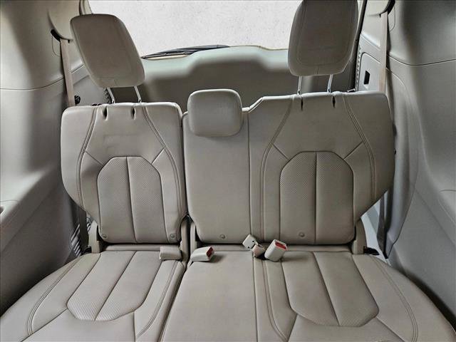 Used 2021 Chrysler Voyager Lxi FWD image 15