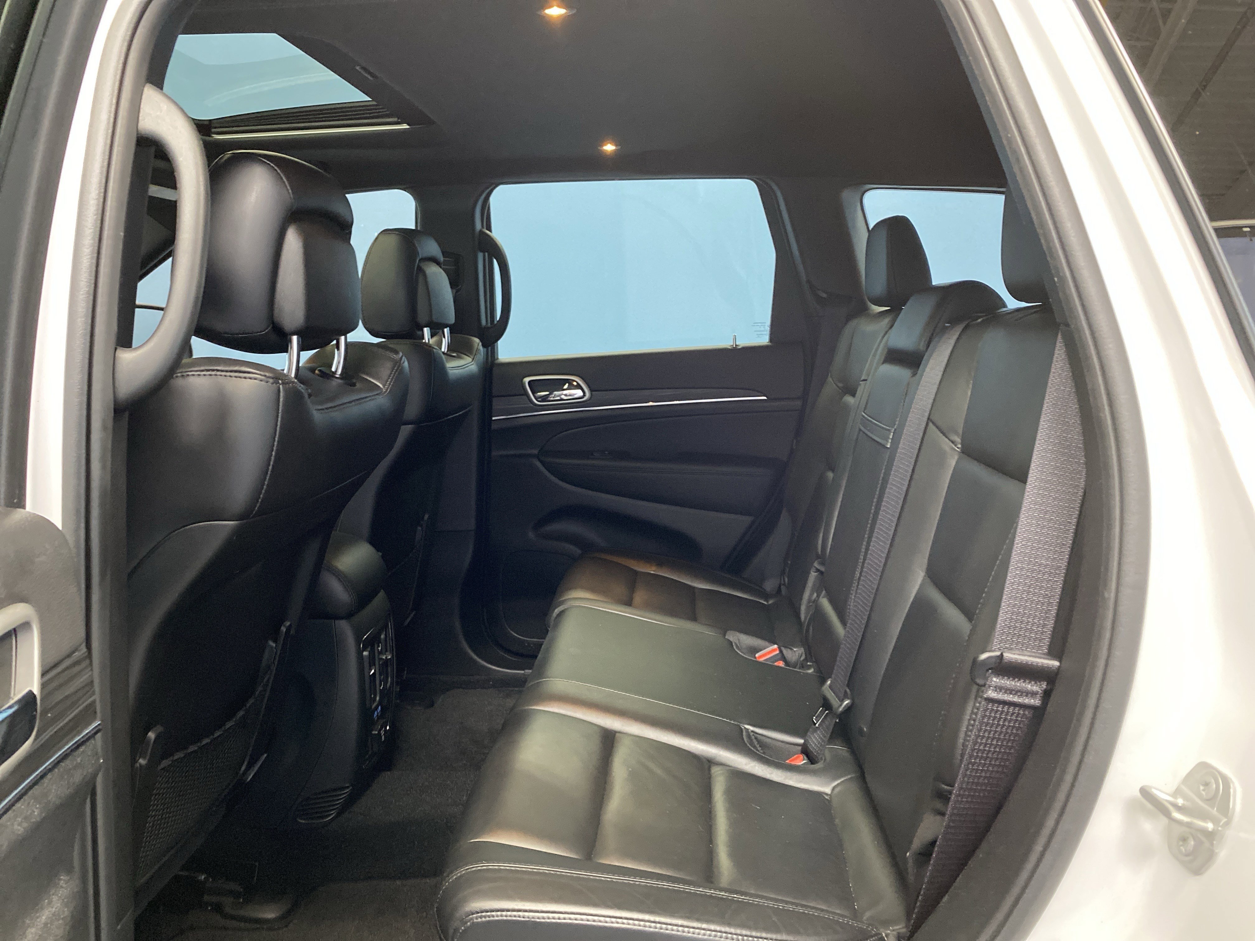 Certified 2022 Jeep Grand Cherokee Limited image 29