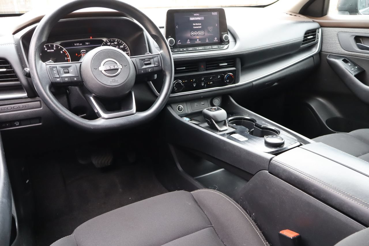 Used 2023 Nissan Rogue S AWD/4WD image 4