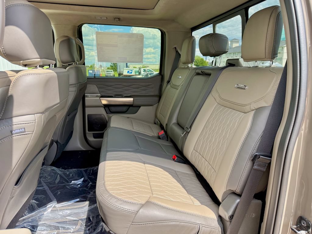New 2026 Ford F250 Platinum w/ Platinum Plus Package AWD/4WD image 12