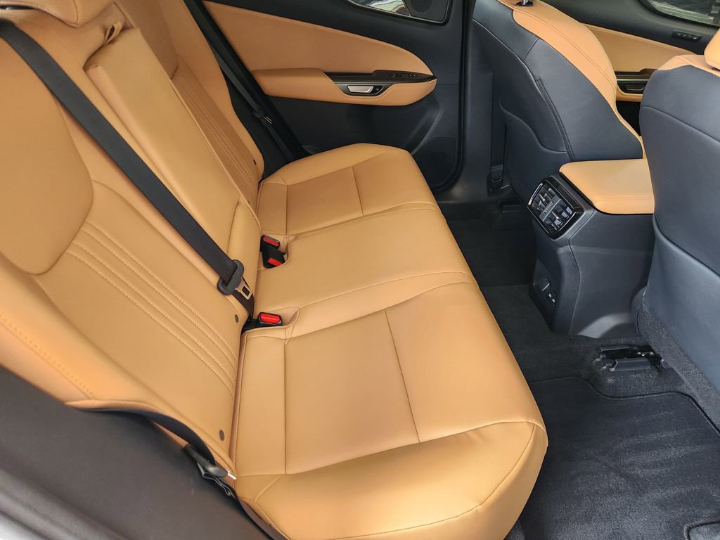 Used 2023 Lexus NX 350 AWD image 32