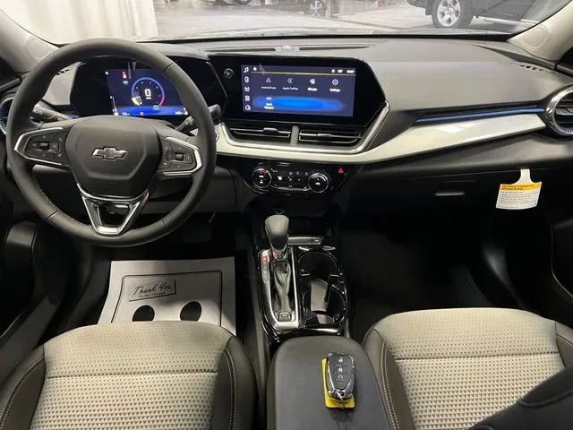 New 2026 Chevrolet Trax LT w/ Driver Confidence Package FWD image 5