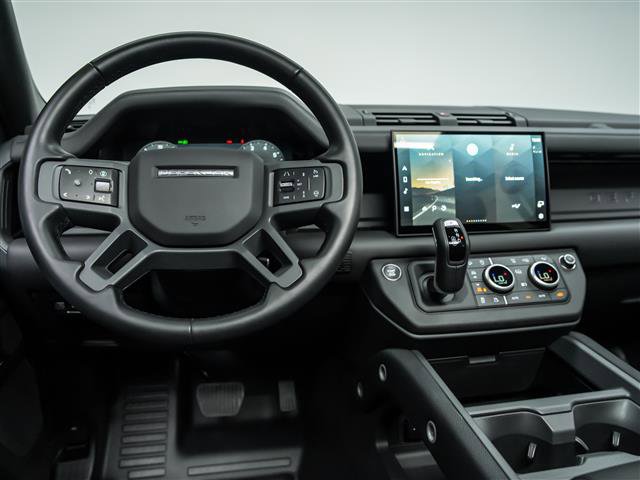Used 2025 Land Rover Defender 110 S image 20