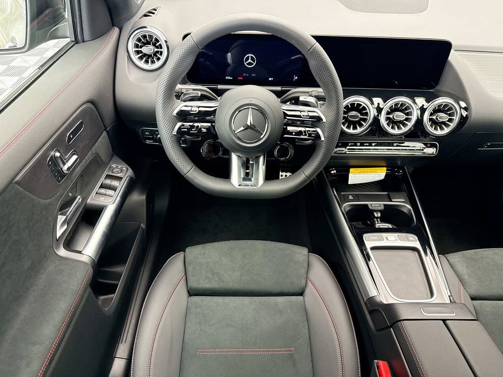 New 2026 Mercedes-Benz GLA 35 AMG 4MATIC image 10
